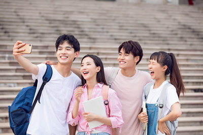 本科有學(xué)位如何報(bào)考大連大學(xué)在職研究生？