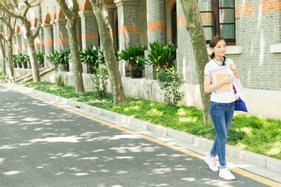 延邊大學(xué)在職研究生和全日制研究生的區(qū)別！