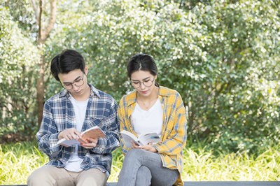 華中科技大學(xué)在職研究生通過率如何？