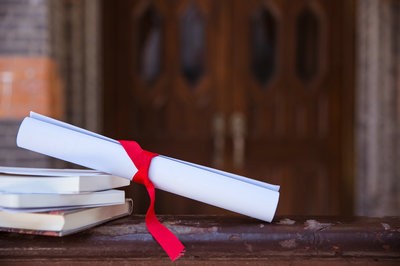 本科有學位如何報考大連理工大學在職研究生？