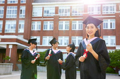 浙江大學(xué)在職研究生通過率如何？