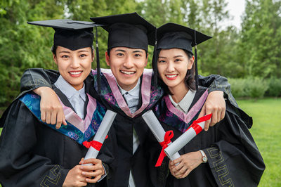 華東師范大學(xué)在職研究生通過率如何？