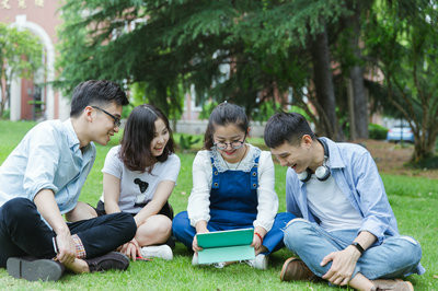渤海大學(xué)在職研究生論文答辯難嗎？