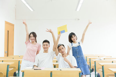 本科有學(xué)位如何報考沈陽醫(yī)學(xué)院在職研究生？