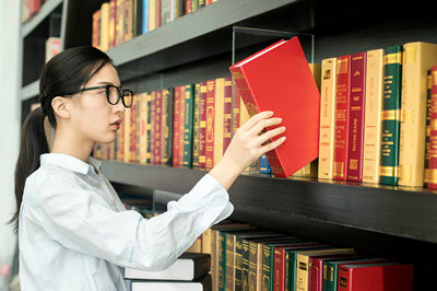 華東政法大學(xué)在職研究生成績(jī)?nèi)绾尾樵?，查詢?nèi)肟谠谀睦铮?></a>                                <div   id=