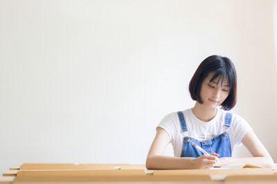 沈陽醫(yī)學(xué)院在職研究生成績?nèi)绾尾樵?，查詢?nèi)肟谠谀睦铮?></a>                                <div   id=
