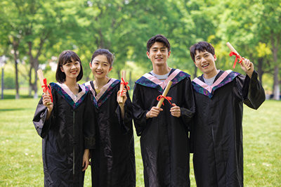 2024年武漢紡織大學(xué)在職研究生招生方式是什么？