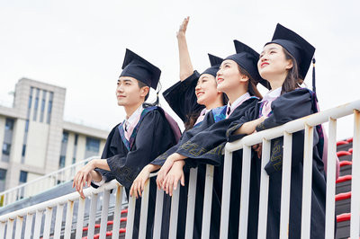 2024年報(bào)考湖北中醫(yī)藥大學(xué)在職研究生有什么優(yōu)勢(shì)？