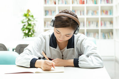 西安外國語大學在職研究生畢業(yè)后是研究生學歷嗎，在國內(nèi)受認可嗎？