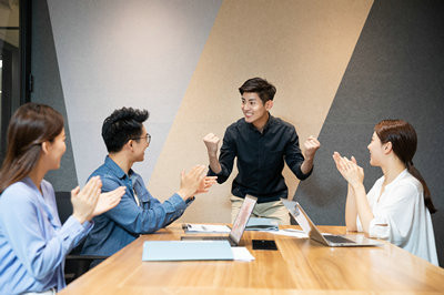 西南政法大學在職研究生學位申請條件有哪些，?？茖W歷可以考嗎？