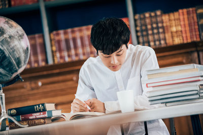 西北政法大學(xué)非全日制研究生證書(shū)含金量怎么樣？