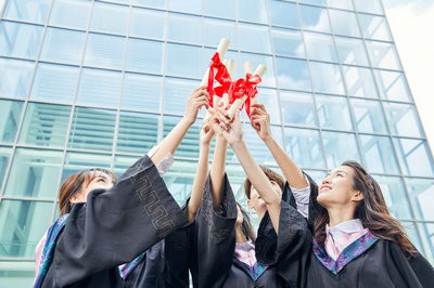 長(zhǎng)江大學(xué)非全日制研究生證書(shū)含金量怎么樣？