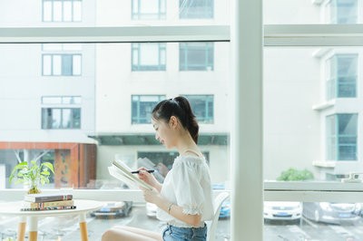 2025年西南政法大學(xué)在職研究生報(bào)考條件是什么？