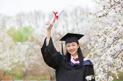 2024年如何報(bào)考四川師范大學(xué)在職研究生？