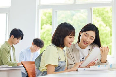 2024年如何報(bào)考對(duì)外經(jīng)濟(jì)貿(mào)易大學(xué)在職研究生？