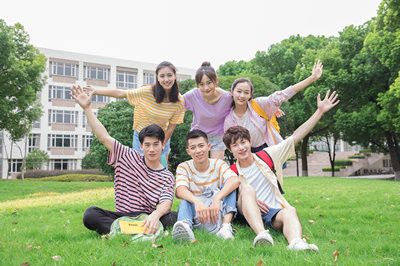2024年報(bào)考湖南大學(xué)在職研究生對(duì)年齡有要求嗎？
