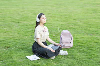 2025年武漢輕工大學(xué)在職研究生和全日制研究生有什么區(qū)別？