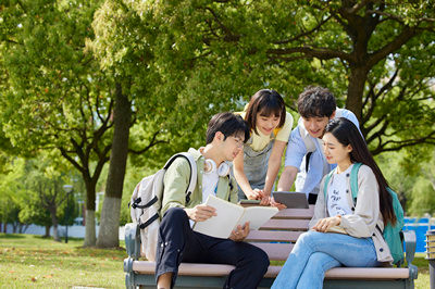 2025年西南政法大學(xué)在職研究生考試時(shí)間在什么時(shí)候？