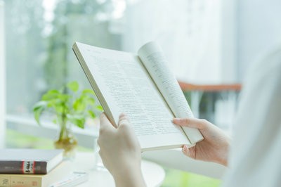 2025年武漢紡織大學在職研究生入學方式是什么？