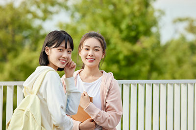 2025年中山大學在職研究生入學方式是什么？