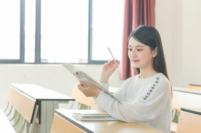 2025年對外經濟貿易大學在職研究生報考流程詳解