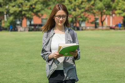 湖南大學(xué)在職研究生畢業(yè)后是研究生學(xué)歷嗎，在國(guó)內(nèi)受認(rèn)可嗎？