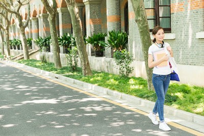 2025年錦州醫(yī)科大學(xué)在職研究生有雙證嗎？