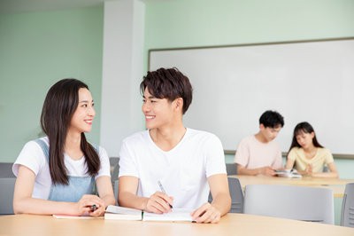 2026武漢輕工大學(xué)在職研究生和全日制有什么不同？