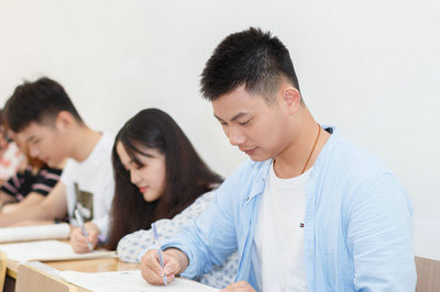 報(bào)考2021年在職研究生需要提交什么材料