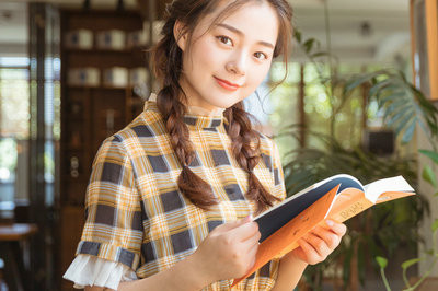 國外學(xué)歷報(bào)考2021年浙江大學(xué)在職研究生容易通過嗎？
