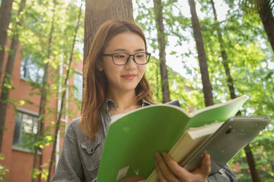 2021年華北電力大學(xué)在職研究生招生群體是哪些？