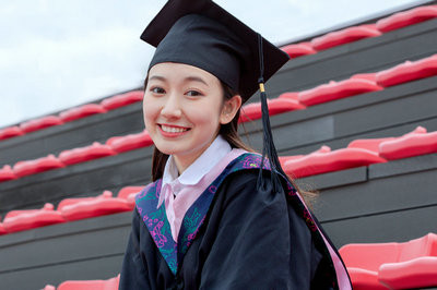 攻讀2021年北京外國語大學(xué)在職研究生課程好處多不多？