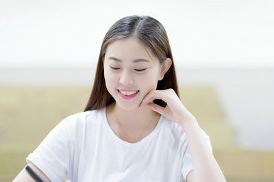 上面沒人，考在職研究生有用嗎？