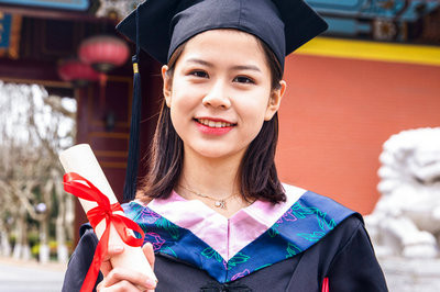 學習2022年中國政法大學在職研究生可以獲得什么證？