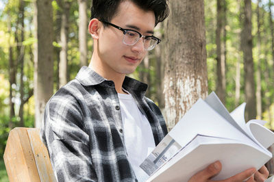 華北電力大學在職研究生上課時間一般排在什么時候？
