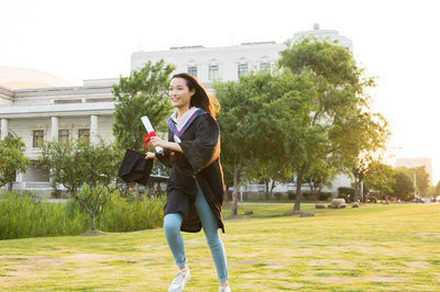 區(qū)域經(jīng)濟學在職研究生畢業(yè)的好處有哪些？