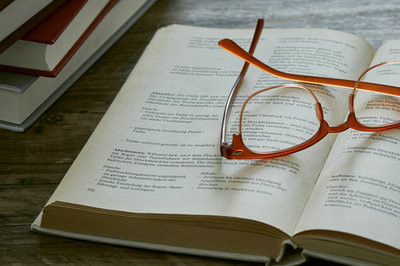 中國政法大學(xué)在職研究生什么時候有考試？