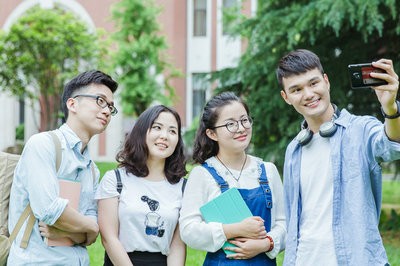 上海大學(xué)在職研究生上課方式有哪些？