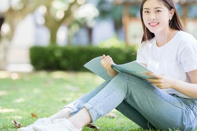 錦州醫(yī)科大學在職研究生考試報名在啥時候？