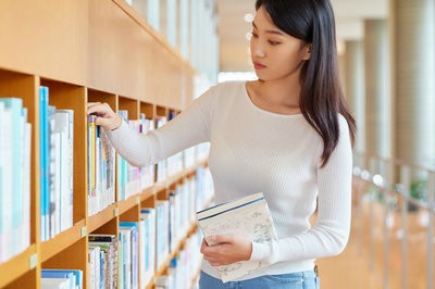 報考中國人民大學在職課程培訓班要復習到什么程度？