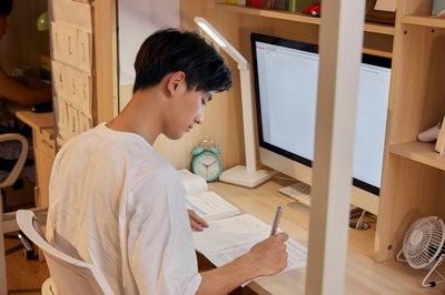 湖北師范大學在職研究生論文答辯難度大嗎？