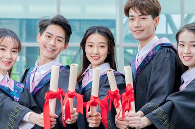 報考教育管理在職研究生需要學習幾年？