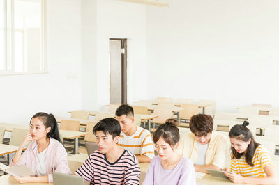 外國語言文學(xué)在職研究生
