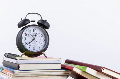 中國政法大學(xué)在職研究生報考條件是哪些？