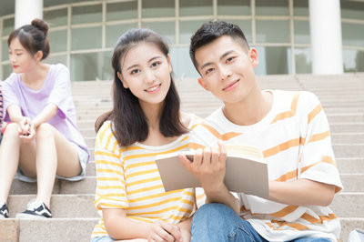 報(bào)考公共衛(wèi)生與預(yù)防醫(yī)學(xué)在職研究生學(xué)費(fèi)很高嗎？