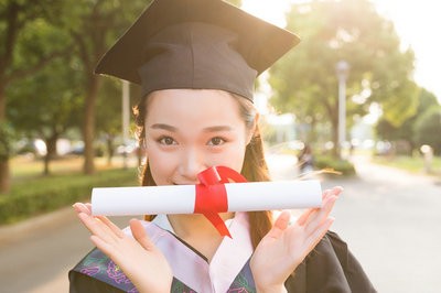 本科無學位能夠報考美術(shù)學在職研究生嗎？