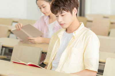 報考中國人民大學(xué)在職課程培訓(xùn)班是怎么進行考試的？