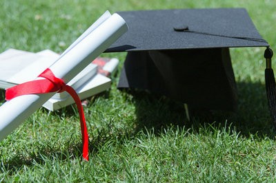 就讀西北師范大學(xué)在職研究生大概需要多少費(fèi)用