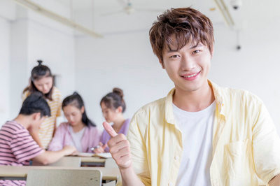 中國社會科學院研究生高級課程班各個專業(yè)培訓費是多少