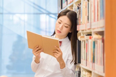 西方經(jīng)濟學在職研究生的報名入口在哪里,如何報名？